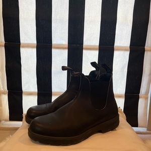 Black Blundstones - Size 9